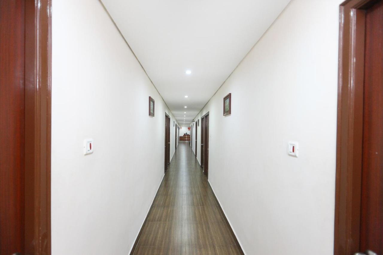 Hotel Oyo 1001 Palmtree Corporate Anna Nagar Čennai Exteriér fotografie
