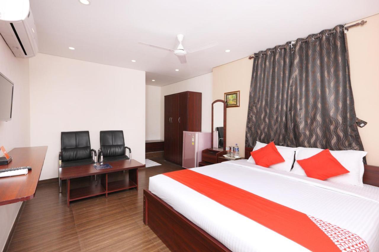 Hotel Oyo 1001 Palmtree Corporate Anna Nagar Čennai Exteriér fotografie
